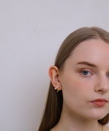 上品パール×バーライン ピアス