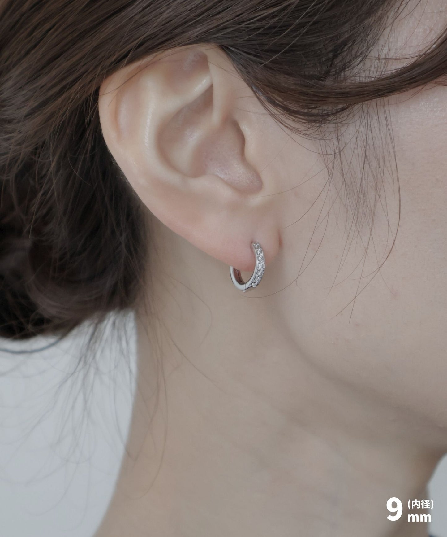 stone line hoop pierce