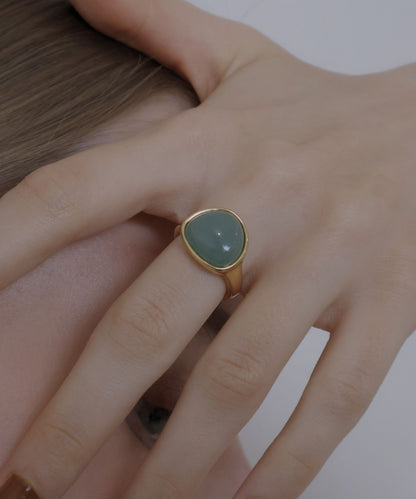 stone oval ring