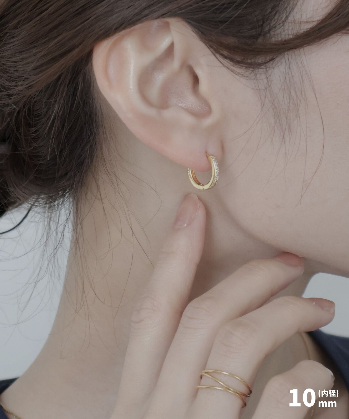 stone line hoop pierce