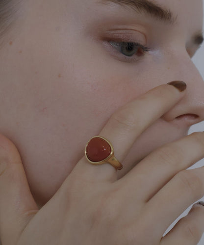 stone oval ring