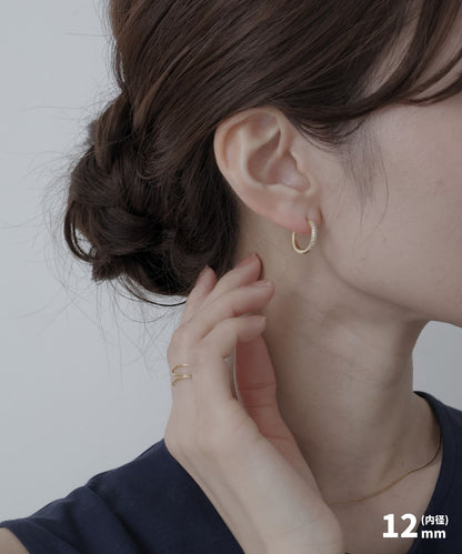 stone line hoop pierce