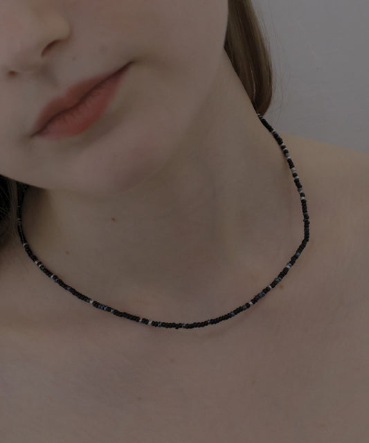 beads short necklace