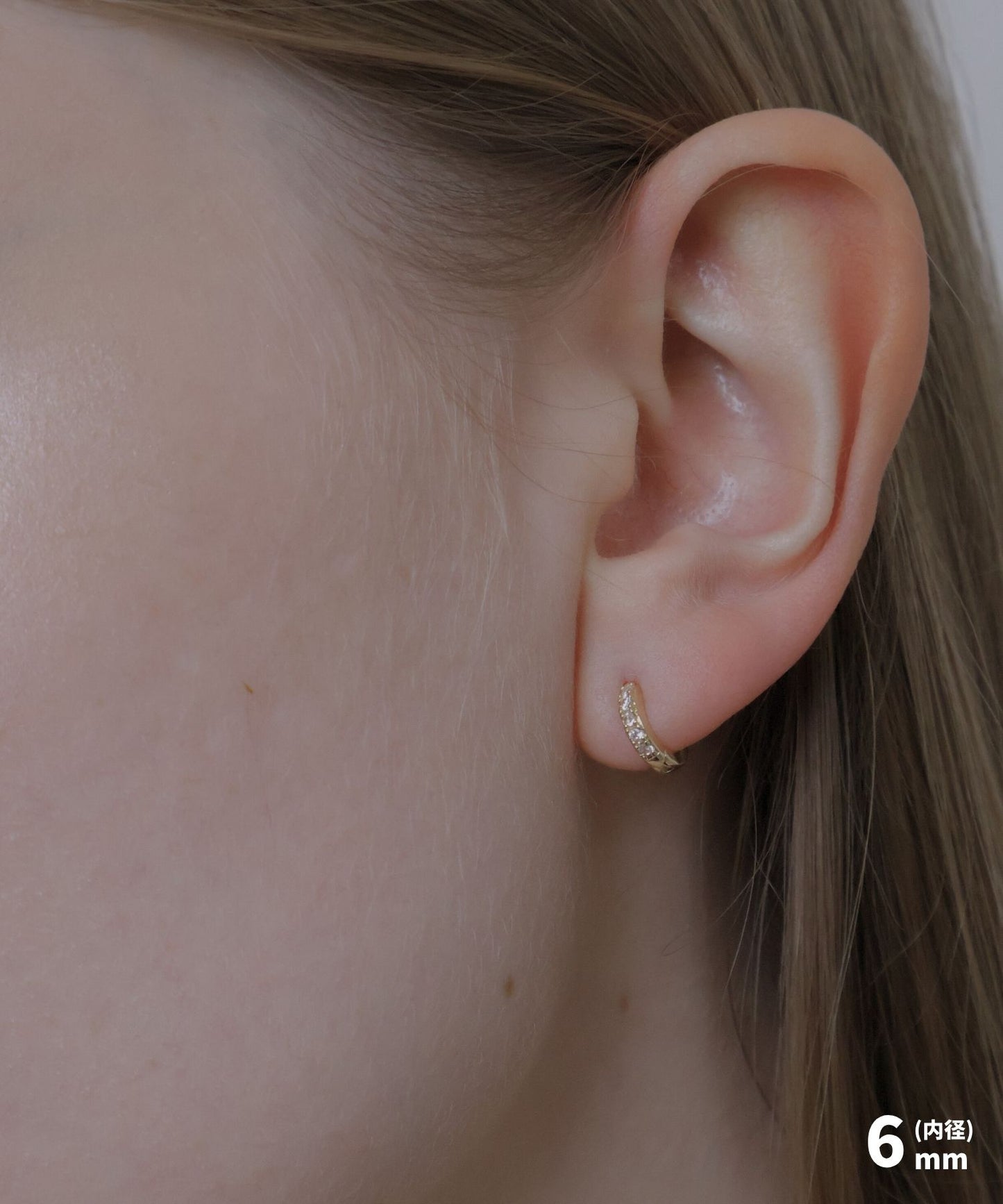 stone line hoop pierce