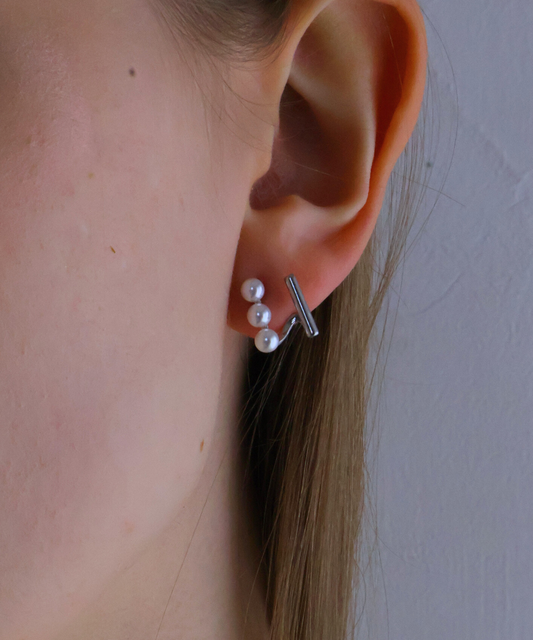 上品パール×バーライン ピアス