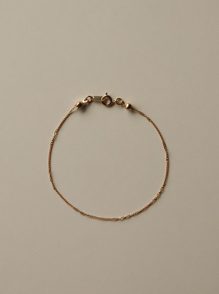 twist bracelet