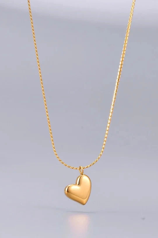 heart crocher necklace